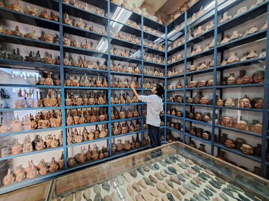 Lima: Larco Museum Entry Ticket - Moche pottery and the human side of ancient Peru