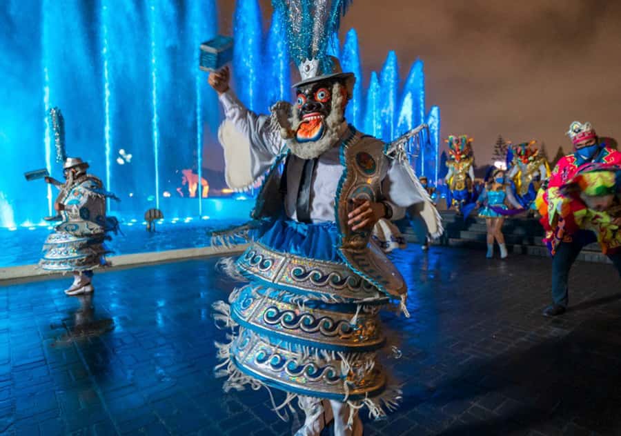Lima: Magic Water Circuit and Dinner Show Tickets - Starting in Barranco and heading downtown