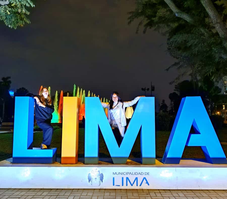 Lima: Magic Water Circuit Light Show Tour - Walking through the fountains with a guide