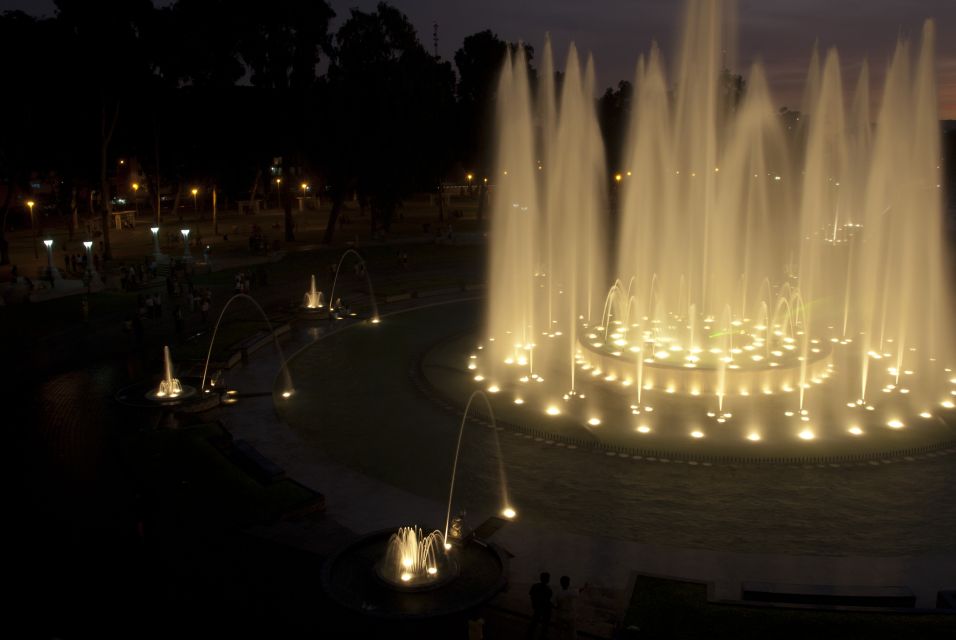 Lima: Magic Water Circuit with Dinner - Projected images, lasers, and the Peruvian story