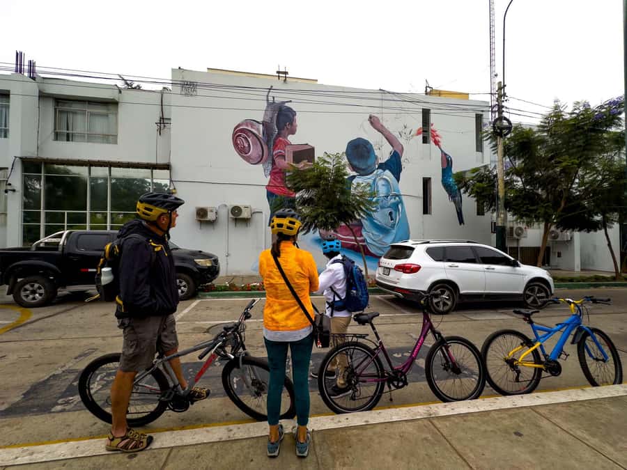 Lima: Miraflores & Barranco Guided Bike Tour - Why this bike tour works well in Lima