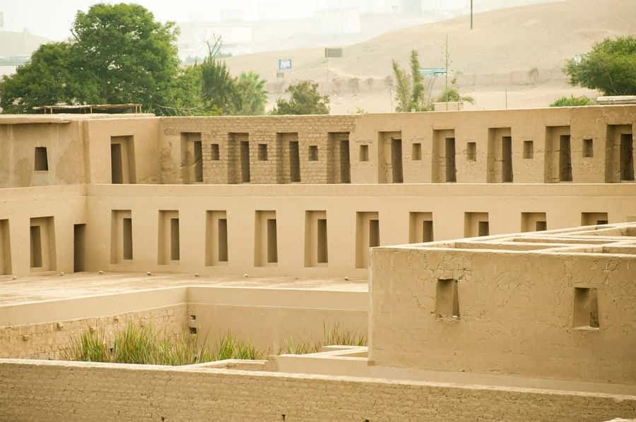 Lima: Pachacamac Ruins & Barranco Half-Day Guided Tour - The Temple of the Sun and the Pacific view