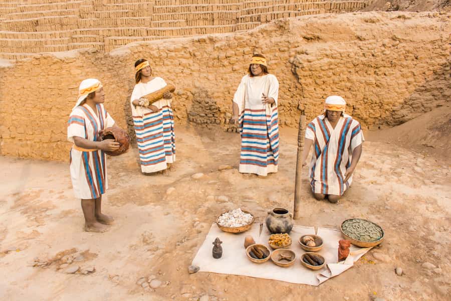 Lima: Private Tour to Huaca Pucllana and Huaca Mateo Salado - Starting with Pucllana’s 25-meter adobe pyramid