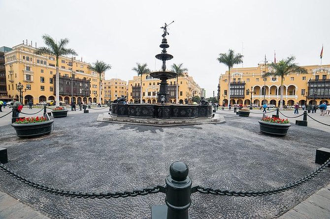 Lima's Vibrant Heritage: Exploring the City's Landmarks Half-day - The guide can make or break the experience