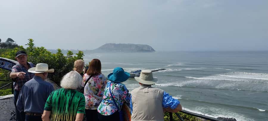 Lima: Shore excursion from the Port of Callao for Cruises - Miraflores and the sea at Plaza del Amor
