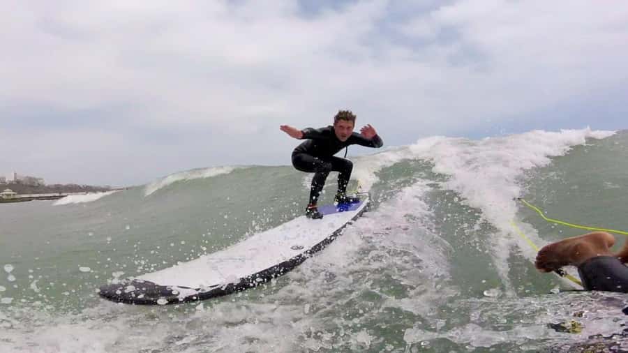 Lima: Surf Like a Pro at Makaha Beach in Miraflores! - What This Lesson Does Not Promise