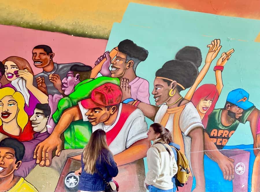 Lima: Tour in Miraflores, San Isidro, Barranco & Chorrillos - Kennedy Park and the Miraflores rhythm