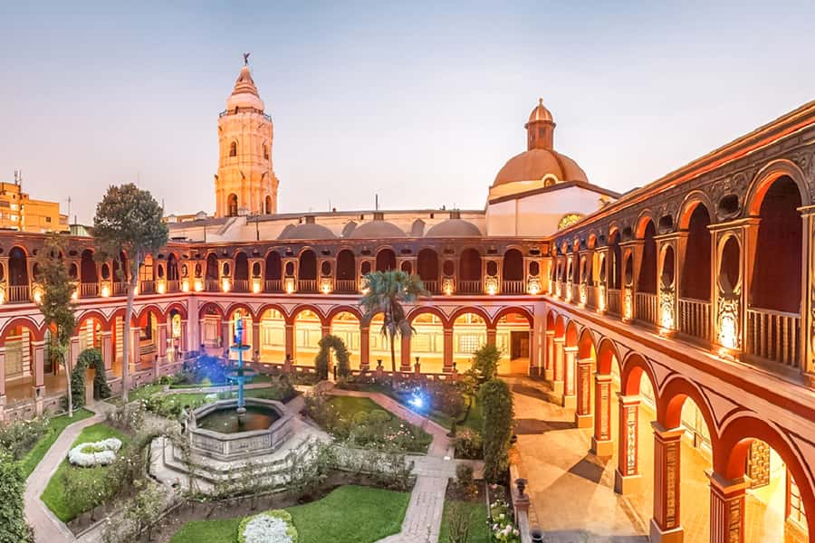 Lima: Water Magic Circuit, Downtown and Catacombs Night Tour - Is $75 per person good value?