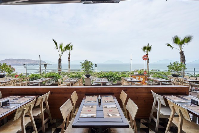 Lunch Menu at Mangos Larcomar restaurant - What the two-hour lunch includes