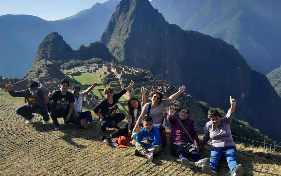 Machu Picchu: 1-day tour by Vistadome Panoramic train - Ollantaytambo and the rail connection