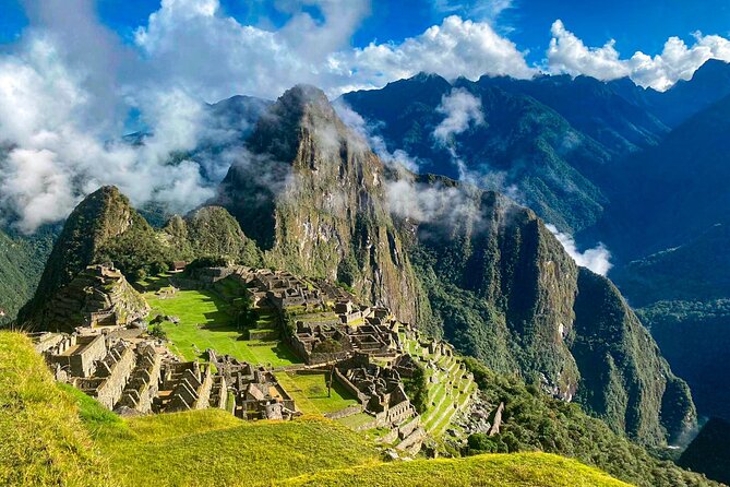 Machu Picchu Circuit 2 by Panoramic Train 2Day/1Night in Private - What the $526 price covers