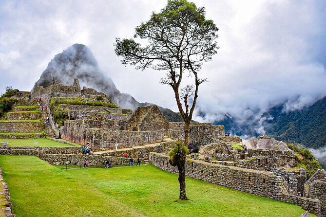 Machu Picchu Full Day from Cusco by Panoramic Train - Aguas Calientes: useful base, limited free time