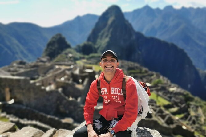 Machu Picchu Full Day Tour by Train : Private Guide - All Inclusive - The train ride through the Sacred Valley