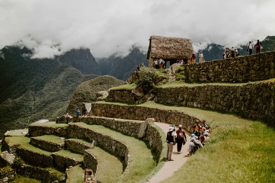 Machu Picchu: Full-Day Tour from Cusco with Optional Lunch - The 110-Minute Train Through the Andes