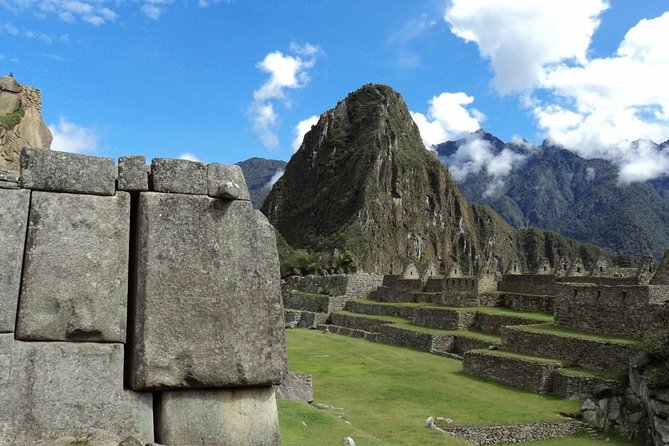 Machu Picchu Full Day Tour from Cusco with Train & Entrance - Four free hours in Aguas Calientes