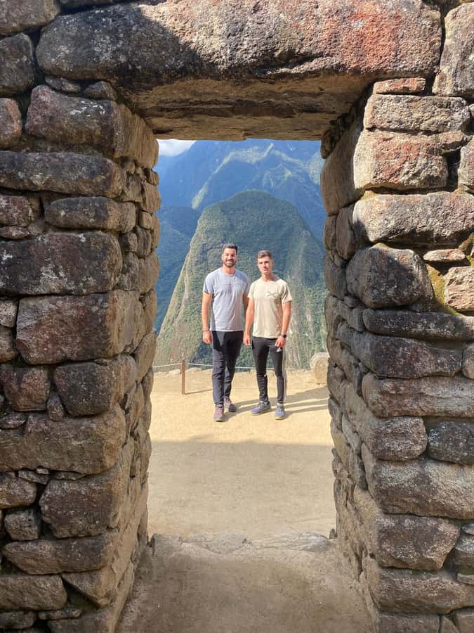 Machu Picchu: Group Guided Tour - Exploring the temples, palaces, and main plaza