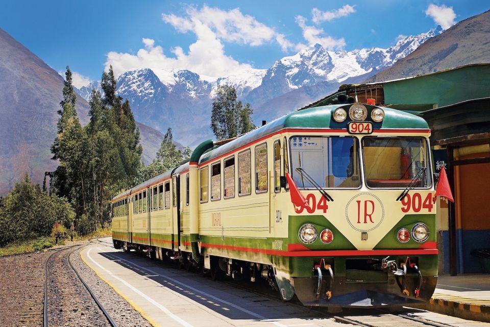 Machu Picchu: Private Full-Day Tour with Afternoon Entrance - Walking through Machu Picchu with a private guide