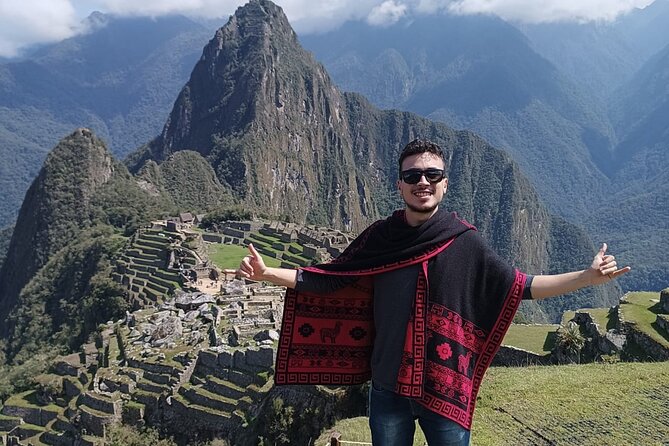 Machu Picchu & Sacred Valley: 2 Day Combo Tour - Urubamba provides the lunch break