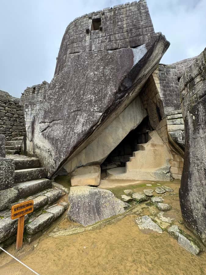 Machu Picchu: Tour Guide Service & Entrance Ticket Circuit-2 - Should you book Circuit 2 with a guide?