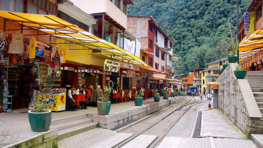 Machupicchu tour by tourist train in 2 days - Who will like this Machu Picchu tour