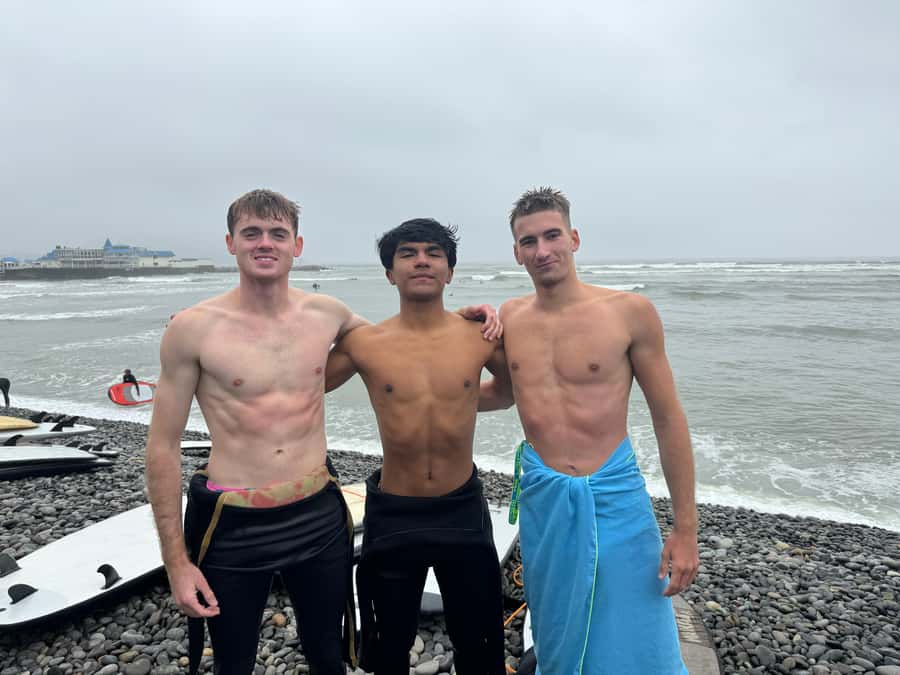 Miraflores: Surf Class with Videos, Equipment and Instructor - Why Surfing in Miraflores Makes Sense