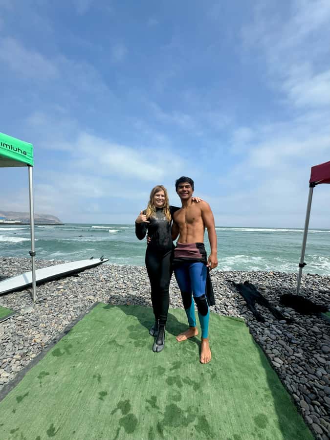 Miraflores: Surf Class with Videos, Equipment and Instructor - The 90-Minute Water Lesson
