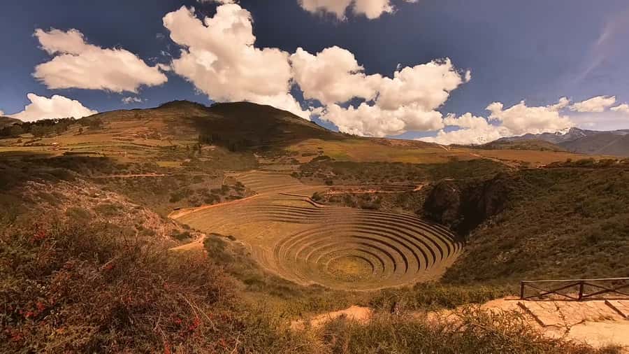 Moray and Maras half day tour - Maras Salt Mines: a working site, not just a viewpoint