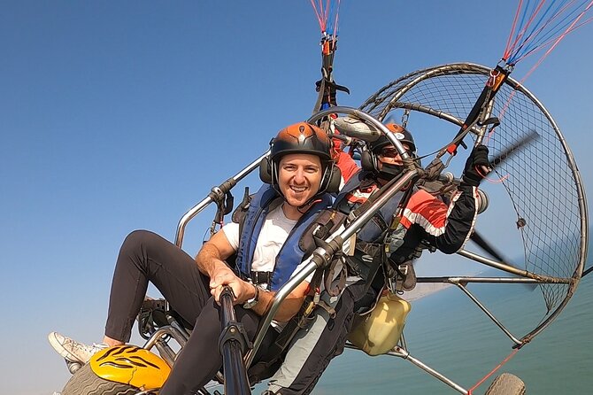 Motorized Paragliding flights on the Costa Verde - Lima - Safety, comfort, and the pilot’s role