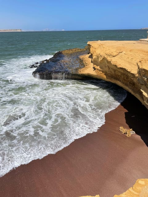 PARACAS: BALLESTAS ISLANDS AND NATIONAL RESERVE - Itmos Peninsula viewpoint over Paracas Bay