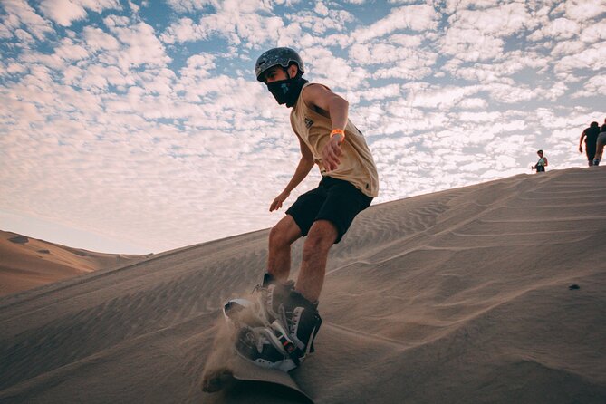 Paracas, Huacachina and Sunset Tour at the Oasis - Buggy rides and basic sandboarding