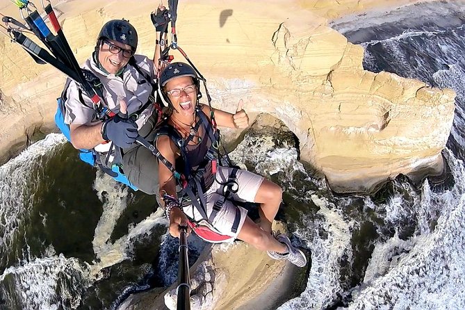 Paragliding Flight at Paracas National Reservation - Seeing Paracas from the air
