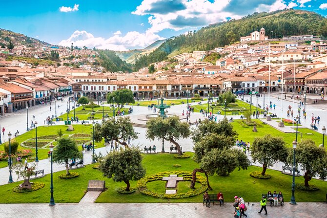 Peru Cusco Airport (CUZ) Private Transfer to Cusco City - The short ride into Cusco City