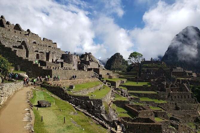 Private 4 Day Inca Trail Trek Tour to Machu Picchu - What the guides and porters add