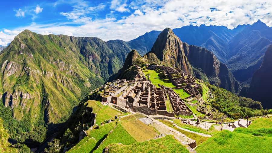 Private & Flexible 3-Hour Guided Tour of Machu Picchu - Walking Into Machu Picchu With a Personal Guide