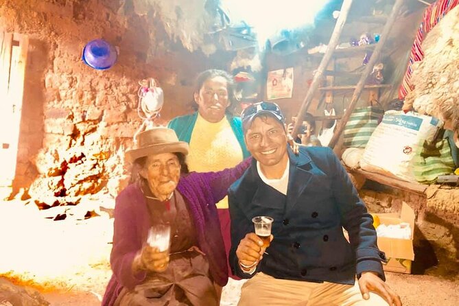 Private Ollantaytambo, Pisac Ruins Tour with Farm Visit, Gourmet Picnic Lunch - Urubamba market, where the valley becomes edible