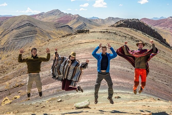 Private Palccoyo Rainbow Hike Without the Crowds - Lunch around 11:45 am