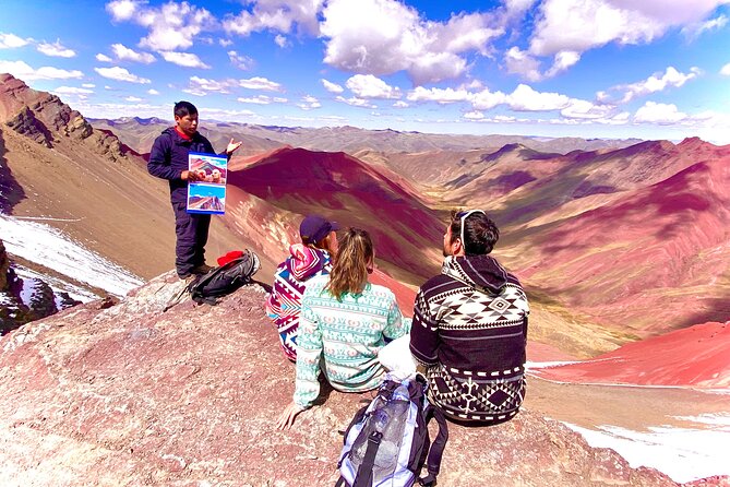 Private Tour Rainbow Mountain + Red Valley + LUNCH - Should you book the Rainbow Mountain and Red Valley tour?