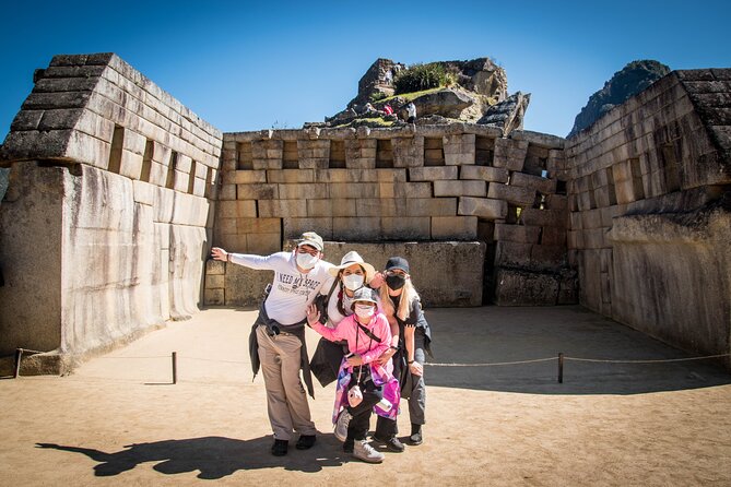 Private Tour To Machu Picchu Full Day - Ollantaytambo to Aguas Calientes by Train