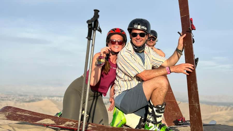 Pro Sanboarding or skiing in Huacachina from Lima - Day trip - Meeting near Kennedy Park in Miraflores