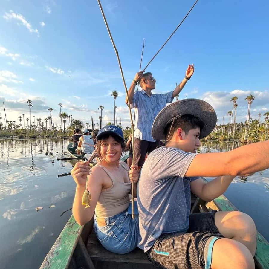 Puerto Maldonado: Lake Yacumama sunset and piranha fishing - Guides, communication, and the one serious warning