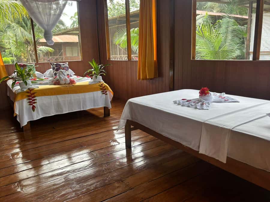 Puerto Maldonado: Sandoval Lake 4-Day, 3-Night Guided Tour - What the $300 price includes and leaves out