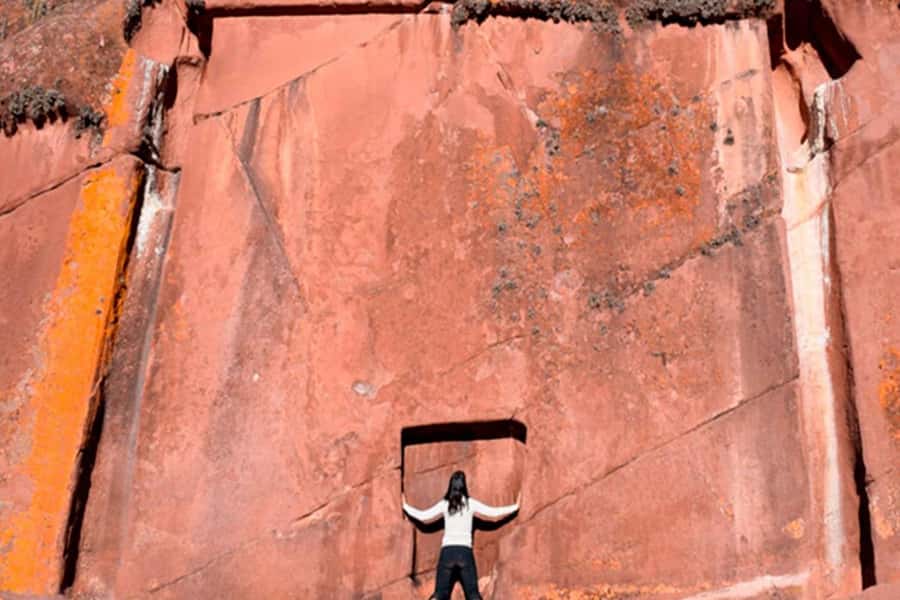 Puno: Chucuito, Aramu Muru, and Juli Day Trip - Lunch, local food, and what is actually included