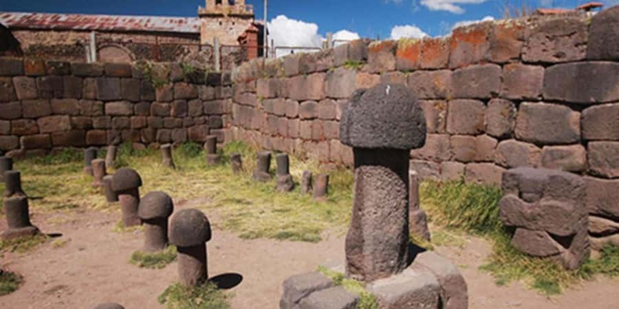 Puno: Chucuito, Aramu Muru, and Juli Day Trip - Leaving Puno for Chucuito
