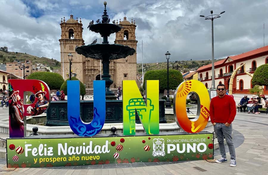 Puno: History and Culture Walking Tour - Huajsapata Lookout and the view toward Lake Titicaca