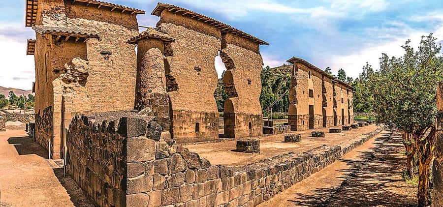 Puno: Route Of The Sun to Cusco with Lunch and Ticket Option - Why Take the Ruta del Sol by Bus?