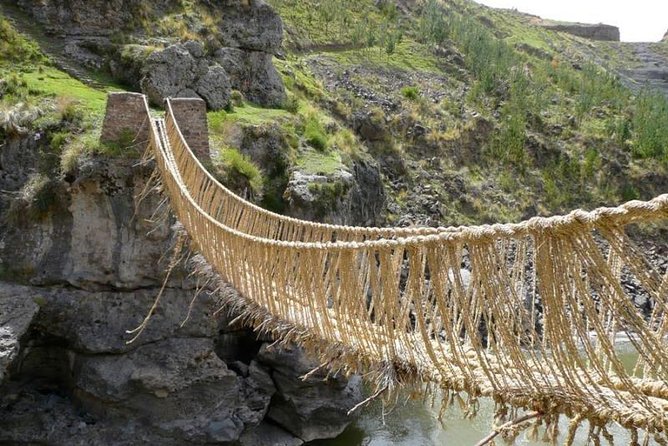 Qarañahui Cave and Qeswachaka Bridge from Cusco - What several hours underground may involve