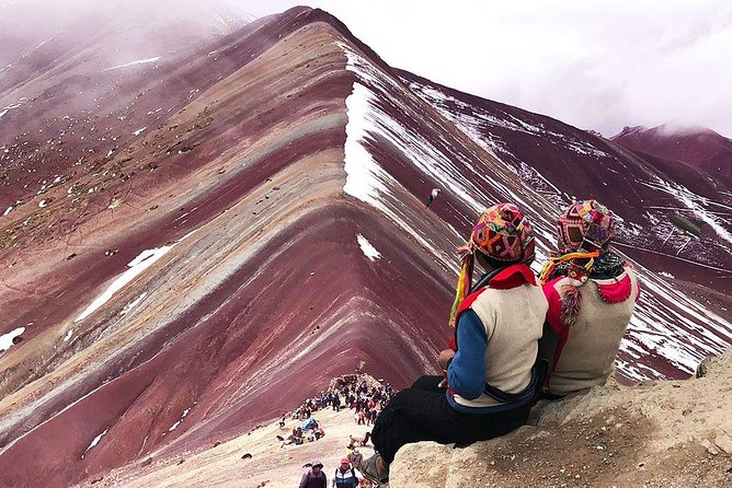 Rainbow Mountain Day Trip from Cusco: Vinicunca Hiking Tour - Returning downhill and eating lunch