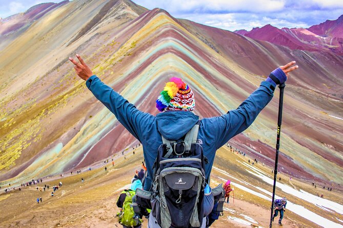 Rainbow Mountain Full Day Hike from Cusco with Local Guide - Reaching Vinicunca and the famous colors