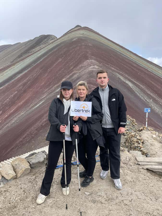 Rainbow Mountain tour and Machu Picchu tour by train - Day 1: Cusco to the colored slopes of Vinicunca