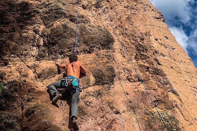 Rock Climbing full day - A picnic lunch keeps the day simple